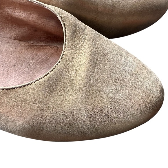 Madewell Leia Metallic Gold Shimmer Rounded Toe
Ballet Flats - Picture 6 of 15